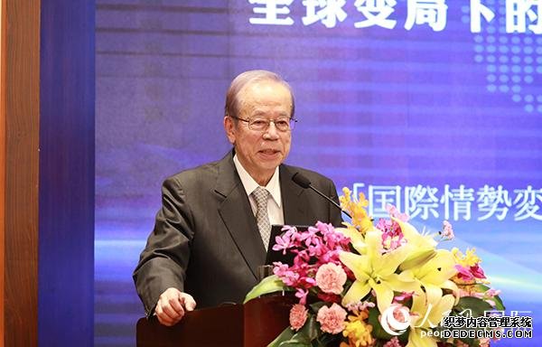日本前首相福田康夫發(fā)表主旨演講。賈文婷 攝