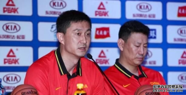 期待！杜鋒執(zhí)掌帥印后，喊出1執(zhí)教目標(biāo)，2悍將或重回中國男籃
