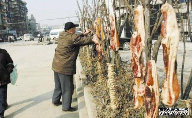 腌制臘肉除了放鹽，還要多加“2種調(diào)料”，這樣做出的臘肉更入味