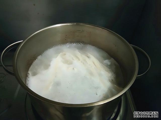 好吃到舔盤的時蔬炒面，十分鐘搞定，不知吃什么的時候，就吃它吧