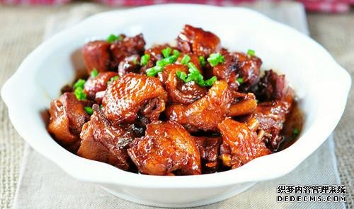 15道葷菜熱菜做法，10道涼菜下酒菜做法，簡(jiǎn)單易做，待客備用