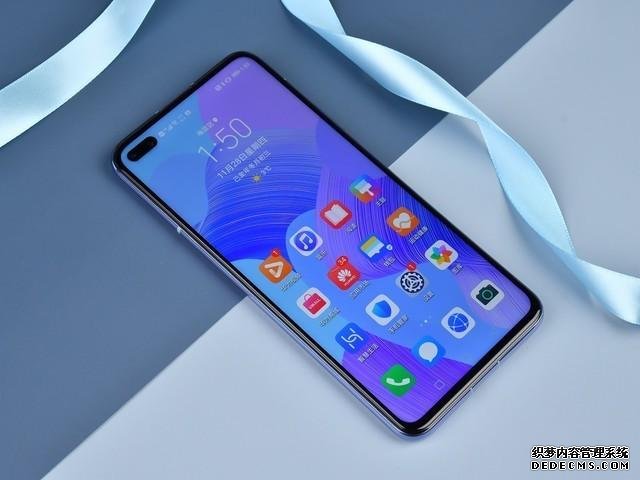 華為還是妥協(xié)了！麒麟990狂降1200元，成中端市場最香旗艦？