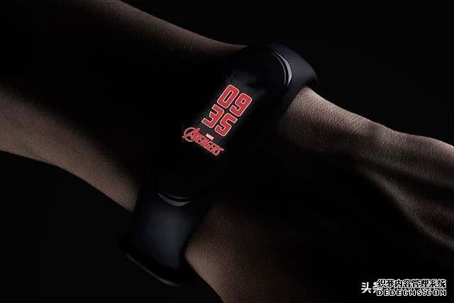 小米手環(huán)5真機(jī)曝光，正面屏幕是亮點(diǎn)，消費(fèi)者會買單嗎？