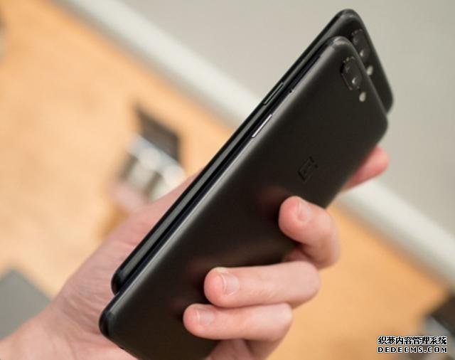小米MIX2極客范十足 可惜普通消費(fèi)者卻喜歡一加5