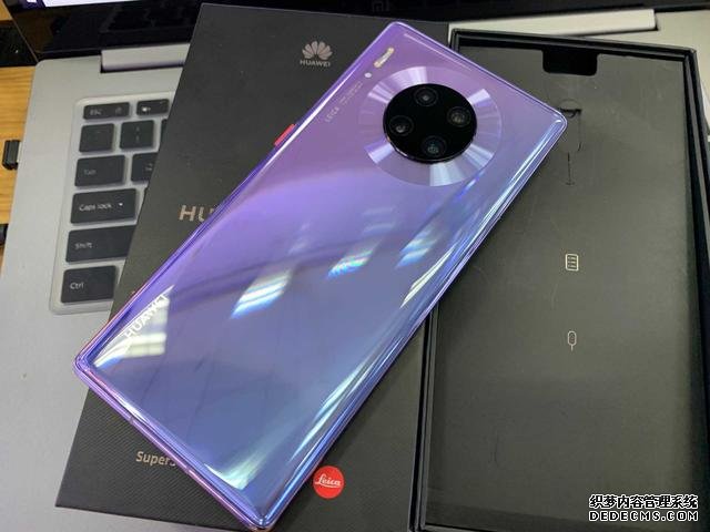 華為Mate 30 Pro終于跌至“清倉價”，網(wǎng)友：后悔買iPhone 11了！