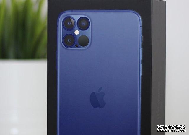 iPhone 12真機(jī)曝光，“浴霸”三攝+雷達(dá)+小劉海，這次穩(wěn)了！