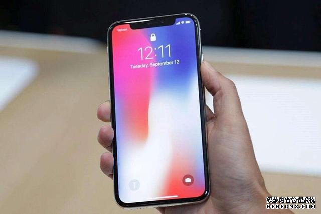 最保值的一款iPhone，蘋果的“翻身”之作，出道即巔峰