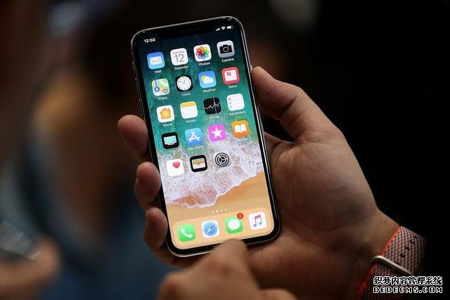 最保值的一款iPhone，蘋果的“翻身”之作，出道即巔峰