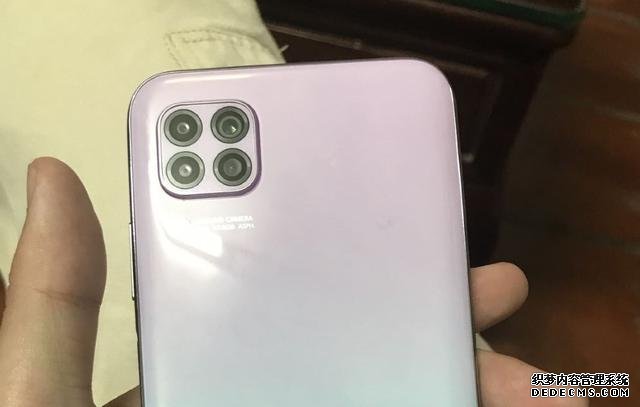 被稱為華為版的“iPhone 11”，從2199跌至1499，8GB運存+40W快充