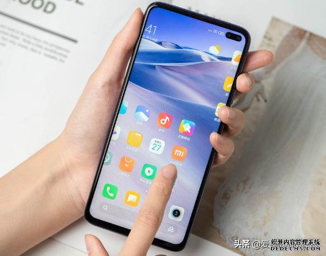 五年前發(fā)布的iPhone 6S，相當(dāng)于現(xiàn)在什么檔次的安卓手機(jī)?