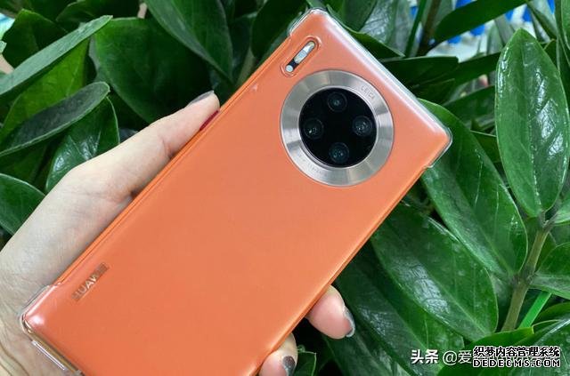 iPhone 11系列價(jià)格再跳水，跌至“榮耀價(jià)”是什么原因？
