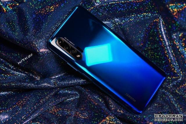 從3799元跌至2718元！麒麟990+4200mAh+40W+128G，網(wǎng)友：價(jià)格感人