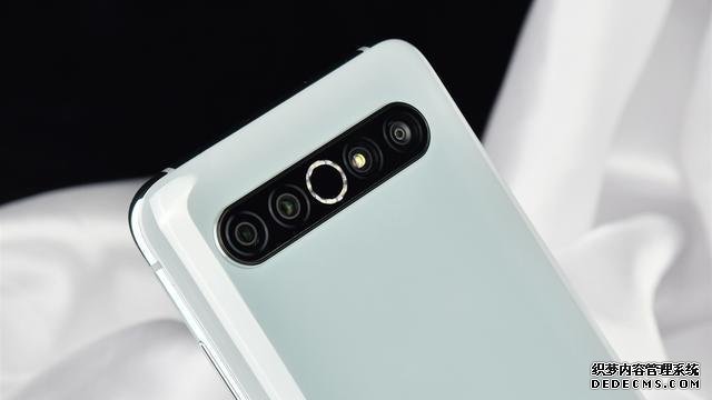 黃章誠意十足！驍龍865+三星AMOLED屏+4500，還是極速屏下指紋