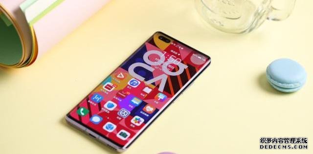 上市一個月跌至2708元，麒麟985+6400萬四攝+4000mAh，等等黨贏了