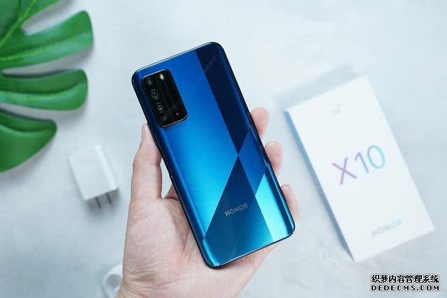 麒麟820+真全面屏？雙模5G僅1899元起，榮耀X10才是真香機(jī)