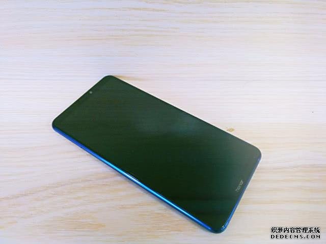 榮耀Note20官宣？麒麟990+超大電池，價格讓粉絲驚喜
