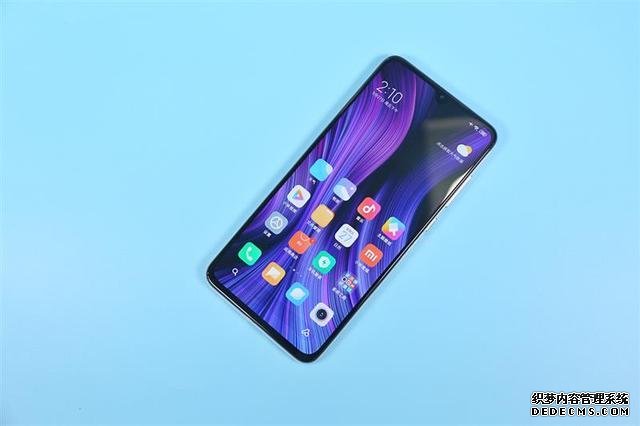 從3799跌至2898，三星AMOLED屏+4000mAh+三重快充，雷軍清倉了
