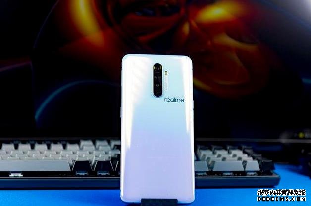 跌至2199元，90Hz+三星AMOLED屏+4000mAh，一配置被網(wǎng)友嫌棄