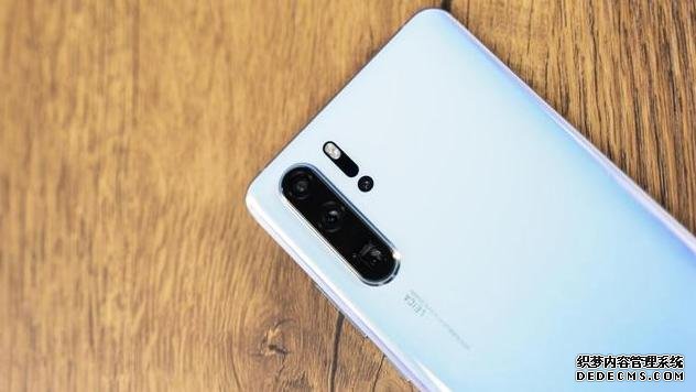 從5488跌至3488,4200mAh+IMX600+50倍變焦，網(wǎng)友：終于等到了