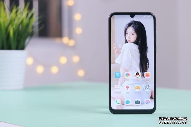 華為千元機(jī)大降200元，AMOLED屏+4000mAh，網(wǎng)友：價(jià)格更感人了