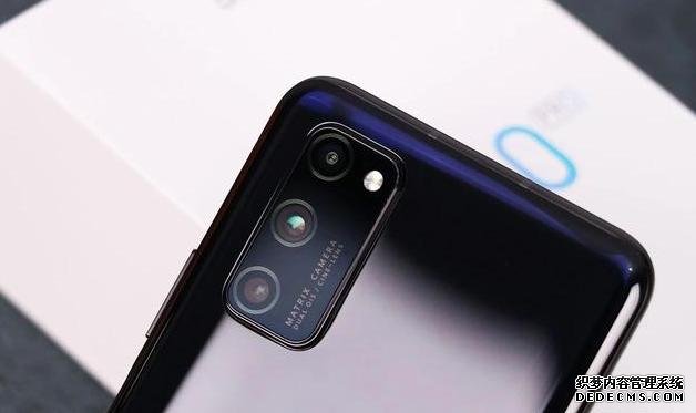 盧偉冰真沒說謊，榮耀首款5G即將降至新低，網(wǎng)友：價格更感人