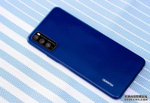 華為攪局5G市場，4000mAh+90Hz+4800萬三攝，售價(jià)僅千元
