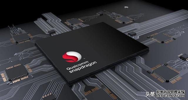 三星Note20+渲染圖曝光：或搭載Exynos992，無緣屏下攝像頭