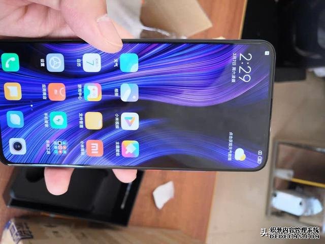 小米徹底爆發(fā)，2799元的驍龍865旗艦機，還有真全面屏+4700大電池