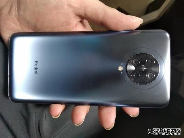 雷軍發(fā)力，真全面屏+128GB+4700大電池，驍龍865旗艦機(jī)跌至2699元