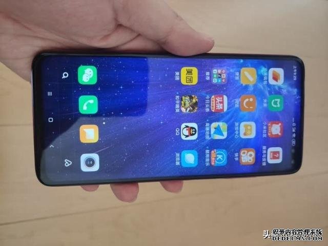小米清倉5G手機，120Hz刷新率+IMX686主攝，從1999跌至1449元