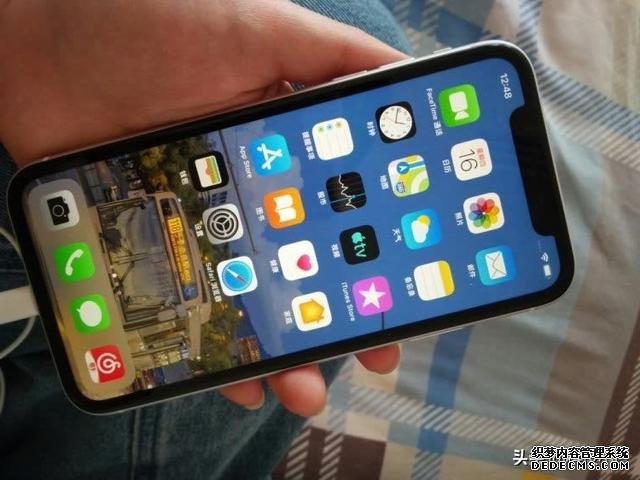 庫克加速清倉了，蘋果A12+雙卡雙待+無線充電，從6999跌至4499