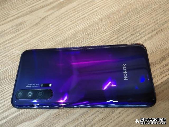 華為清倉(cāng)4G旗艦，256GB+相機(jī)113分+四千電池，從3499跌至2009元