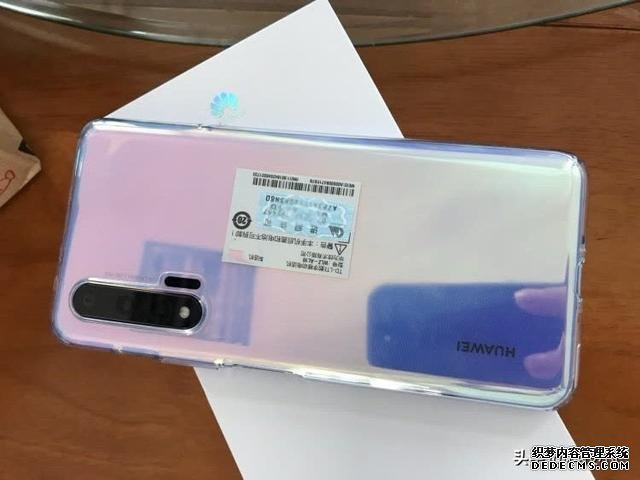 不到兩千元的麒麟990手機(jī)，8GB運(yùn)存+大電池+40W快充，還有IMX600