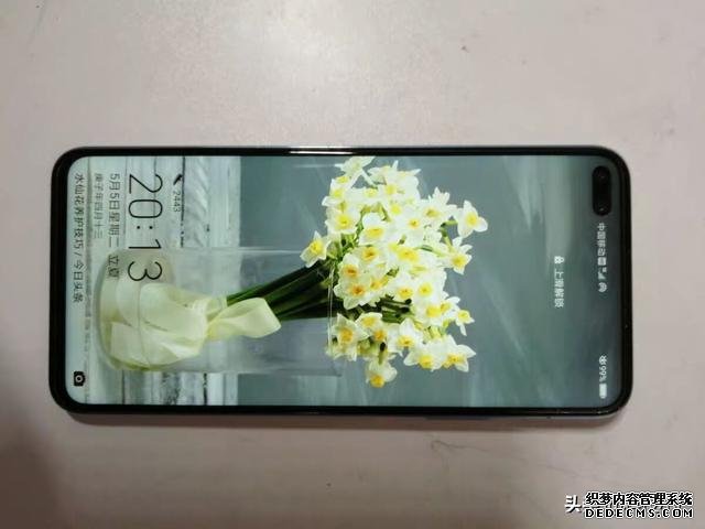 5G雙模+4200大電池+40W快充，華為麒麟990手機從3299跌至2599元