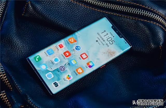 國產(chǎn)手機之光，這款國產(chǎn)旗艦敢和iPhone一爭高下，你猜是誰？