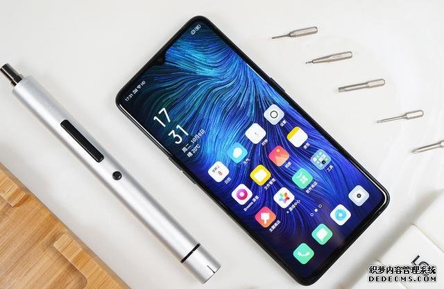 跌至2499元，90Hz+三星AMOLED屏+4000mAh，65W快充+液冷散熱