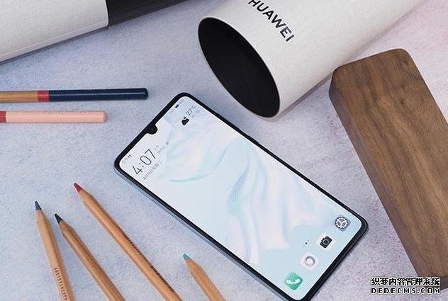 華為扛不住了，華為P30一夜跌至新低，還是八核CPU+3650mAh