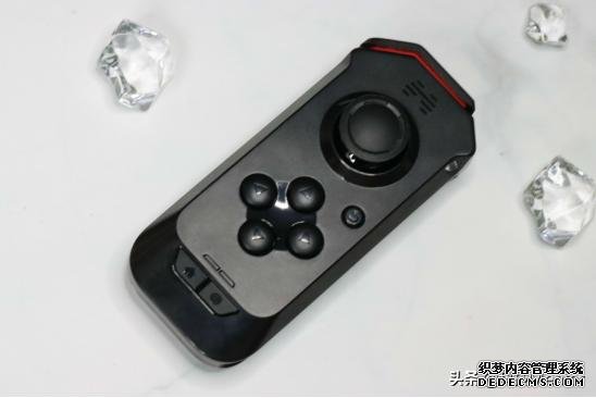 北通H2評測：一鍵壓槍秒換6裝，不僅是物理外掛，更是一波回憶殺