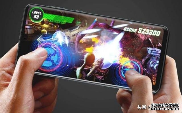 高通驍龍855+240Hz刷新率+5200元，夏普再推高端神機(jī)