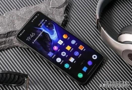 適合玩游戲的高性價(jià)比手機(jī) 學(xué)生黨購(gòu)買也無壓力