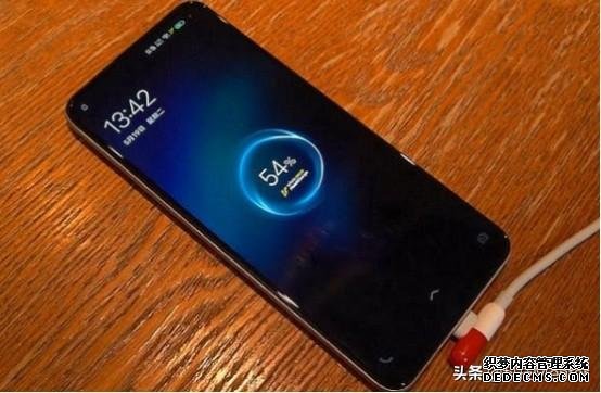 同為144Hz的兩部iQOO，一部2198，一部2698怎么選？