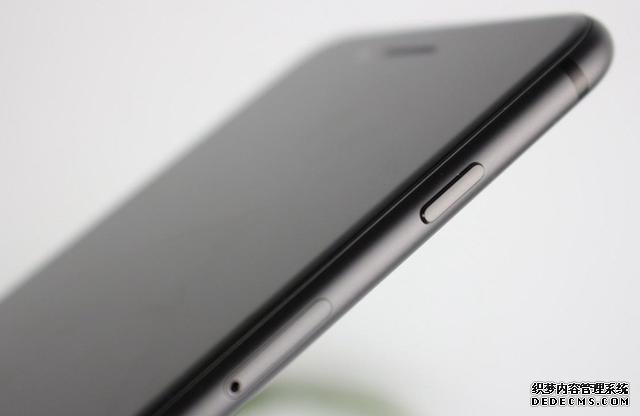 從4999跌至3699，最便宜大屏iPhone誕生，iOS13+128GB