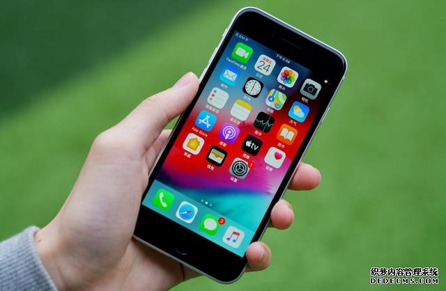 從3799降到3499，最廉價蘋果手機誕生，128GB+iOS13