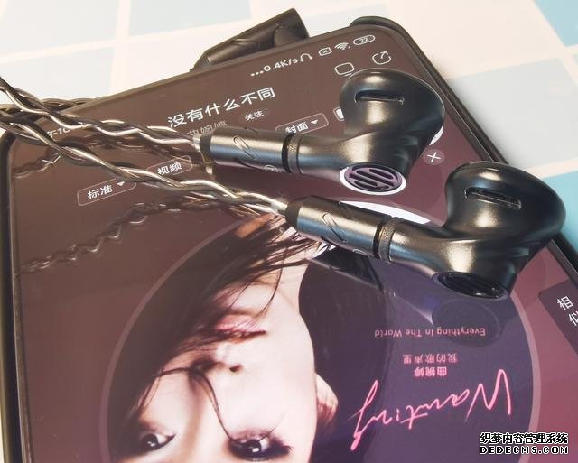 暢爽音質(zhì)小巧外觀！BGVP DX5音樂(lè)耳機(jī)評(píng)測(cè)：399元買(mǎi)到就是賺
