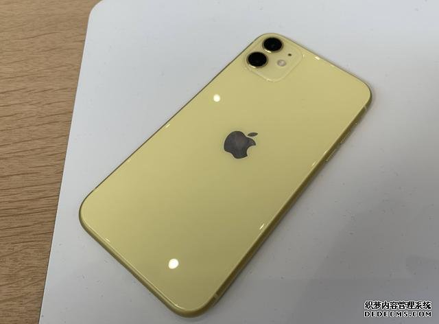 大降4200元，庫克徹底妥協(xié)了，網(wǎng)友：不買iPhone11了