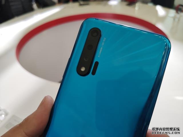 華為正式宣布nova6等5款機(jī)型升級(jí)EMUI10.1正式版，有你的手機(jī)嗎？