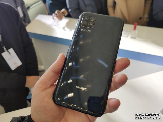 華為正式宣布nova6等5款機(jī)型升級(jí)EMUI10.1正式版，有你的手機(jī)嗎？