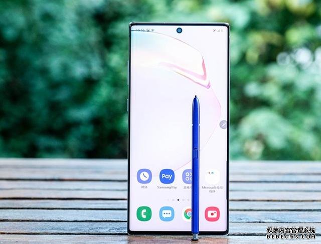 大降1700元，三星徹底妥協(xié)了，網(wǎng)友：不買iPhone11 Pro了