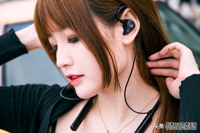 給HiFi耳機(jī)隨便配藍(lán)牙線太委屈？換山靈MW200試試吧