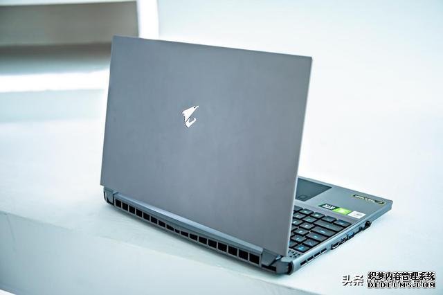 性能強(qiáng)悍為高階玩家而來 技嘉 AORUS 15G XB上手評(píng)測